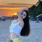 小初一❤唱歌挣电费的用户头像