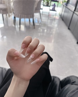 湘湘🦋主播照片