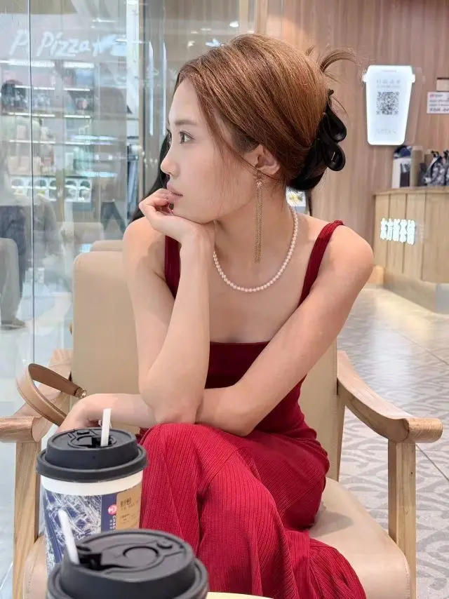 朵朵。。的主播照片