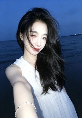 糖糖有点甜🍬的图片