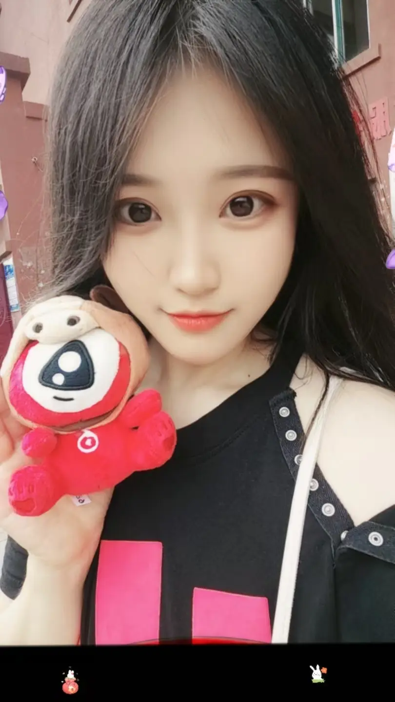 倾颜🥰反派甜心主播图片